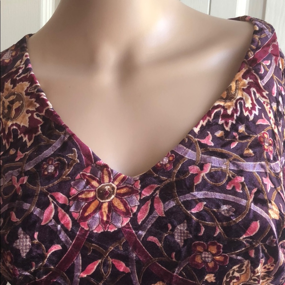 V-Neck Soft Velour Tops - Picture 2 of 4